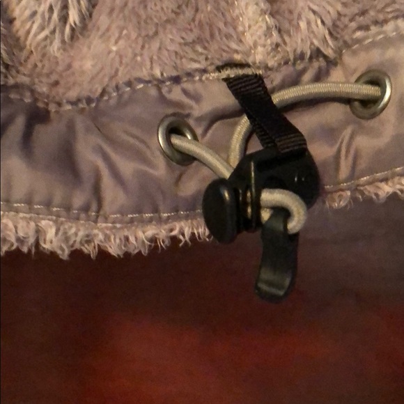 NorthFace Women’s Fuzzy Inside and Outside Jacket - Picture 6 of 7